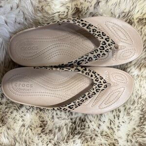 CROCS Women's Beige Leopard Sandals